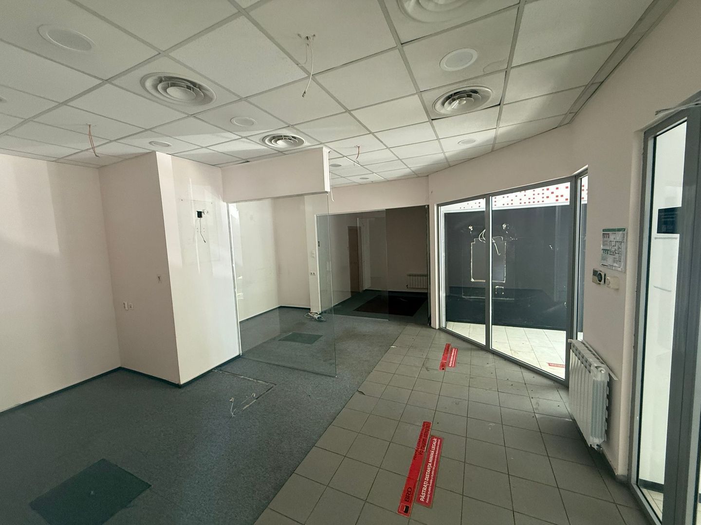 Spațiu comercial de închiriat – vad excelent – Gara de Nord - 4/7