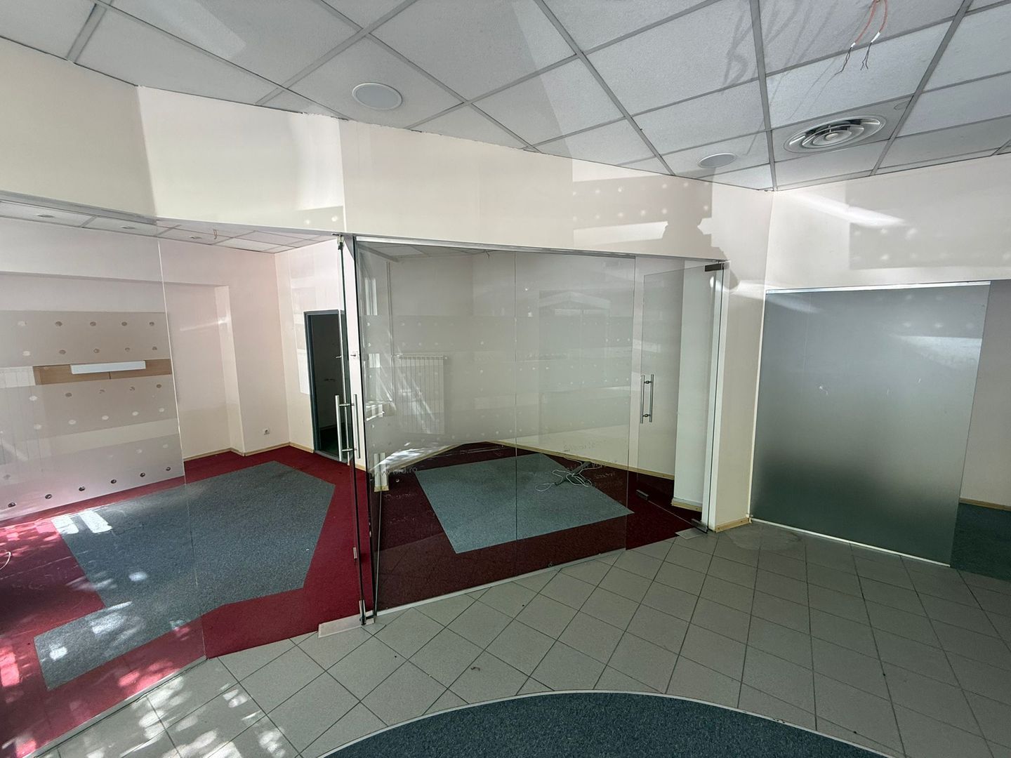 Spațiu comercial de închiriat – vad excelent – Gara de Nord - 3/10