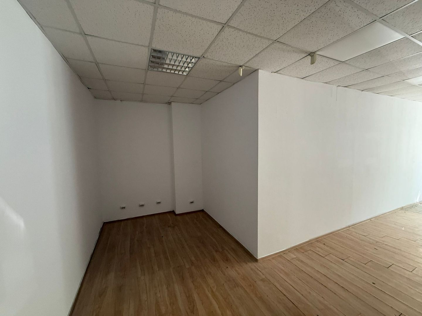 Spațiu comercial de închiriat – vad excelent – Gara de Nord - 8/10