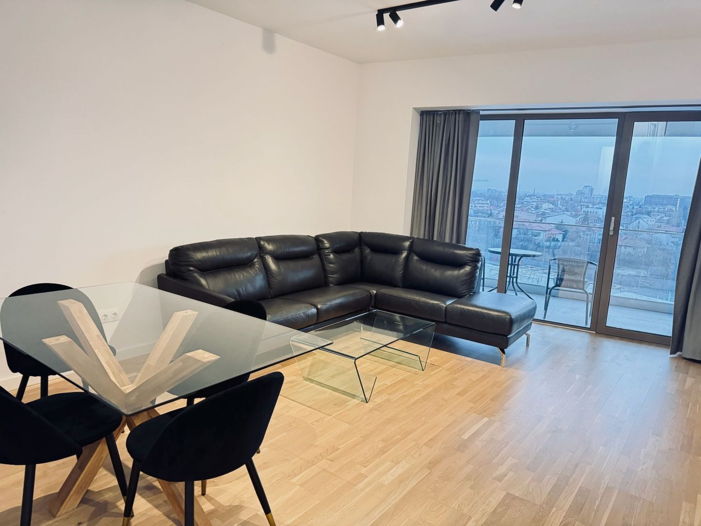 Apartament 2 camere de închiriat | Art City by Bog’Art |