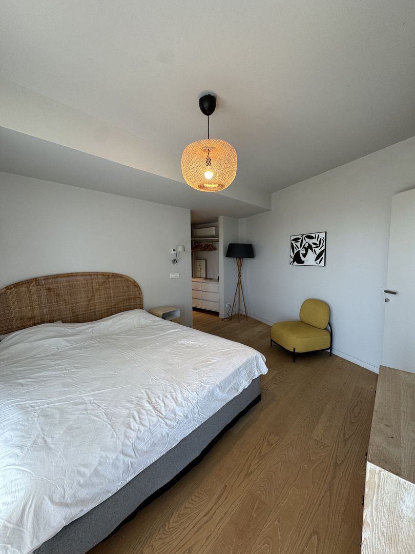 PENTHOUSE | 3 rooms | 140 SQM | VIEW OF THE LAKE