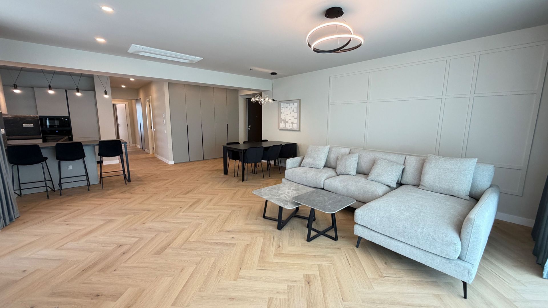 Apartament 4 camere de inchiriat superb-Zona Pipera-100 metri metrou