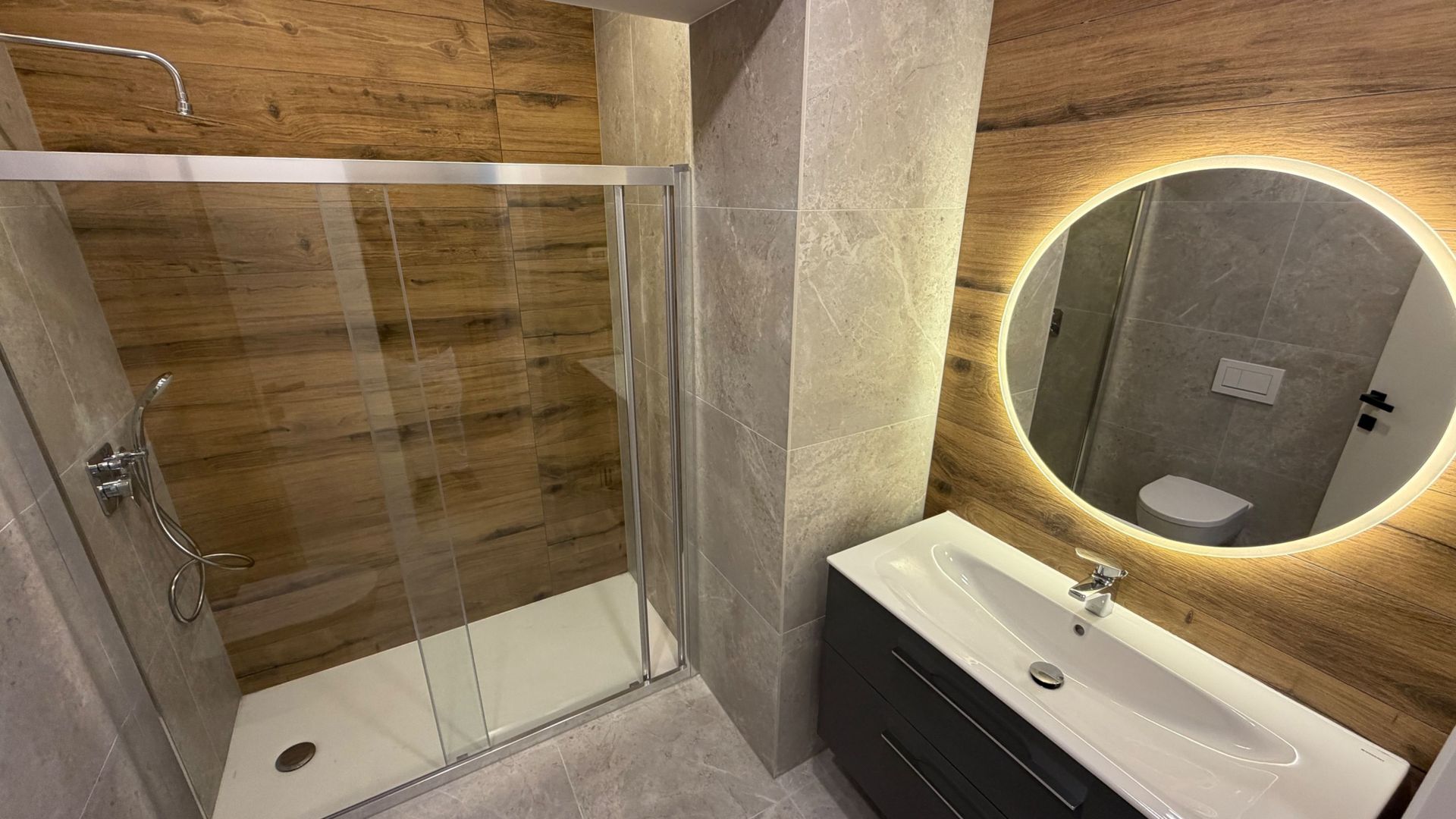 Apartament 4 camere de inchiriat superb-Zona Pipera-100 metri metrou - 9