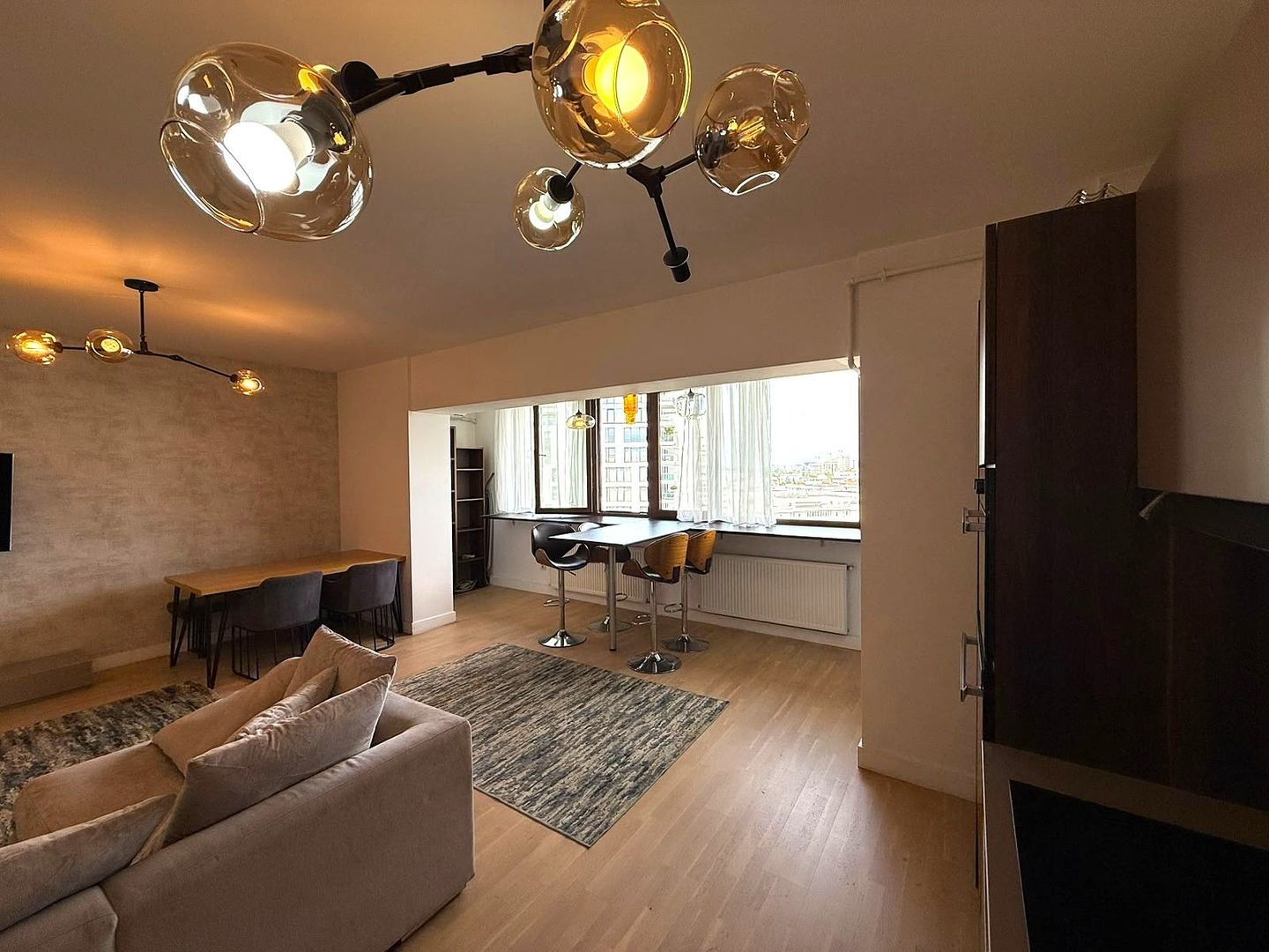 Inchiriere Apartament 3 camere 2 bai | HERASTRAU |