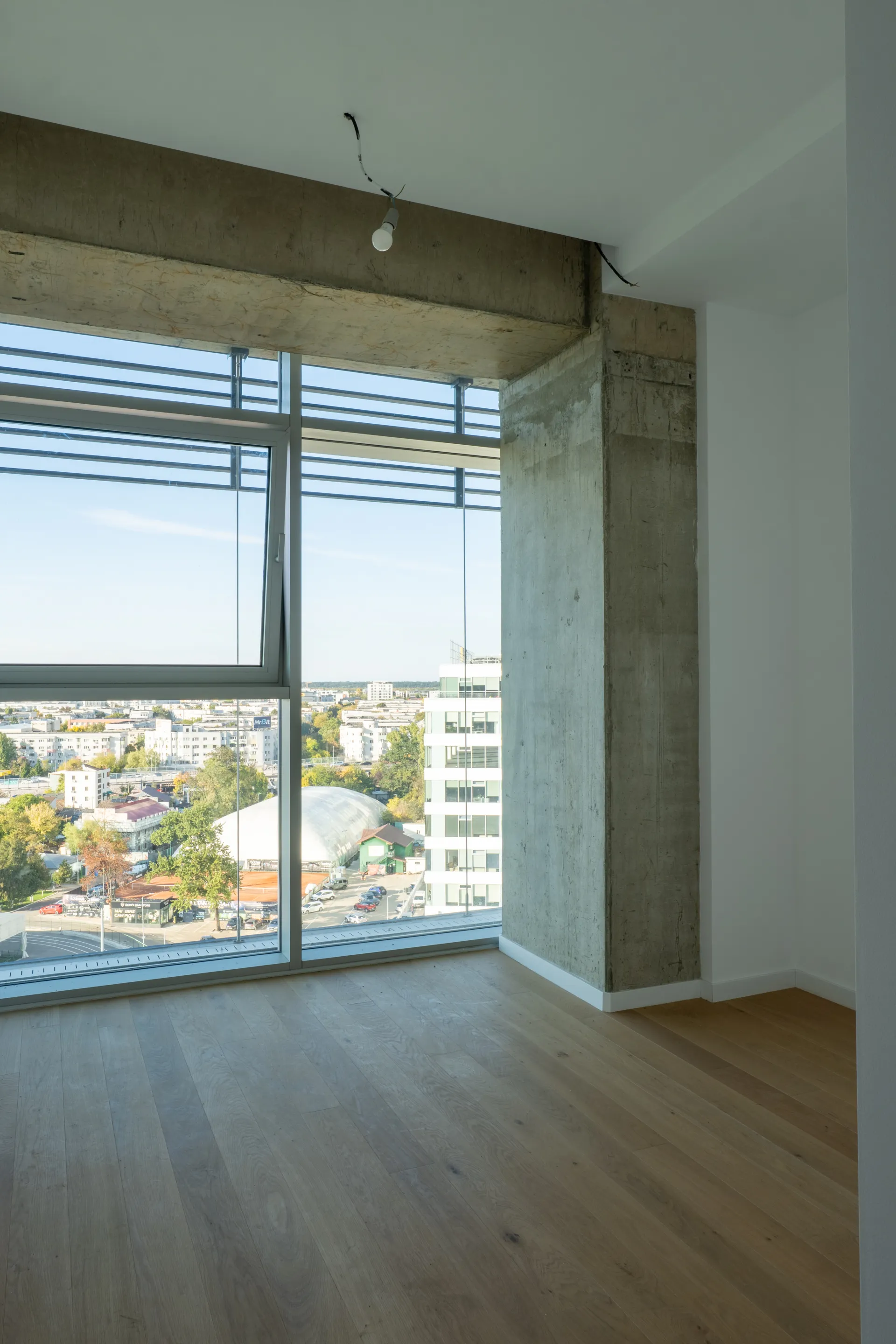 FLOREASCA - 4-ROOM APARTMENT - VIEWS TOWARDS PROMENDA - imagine 4