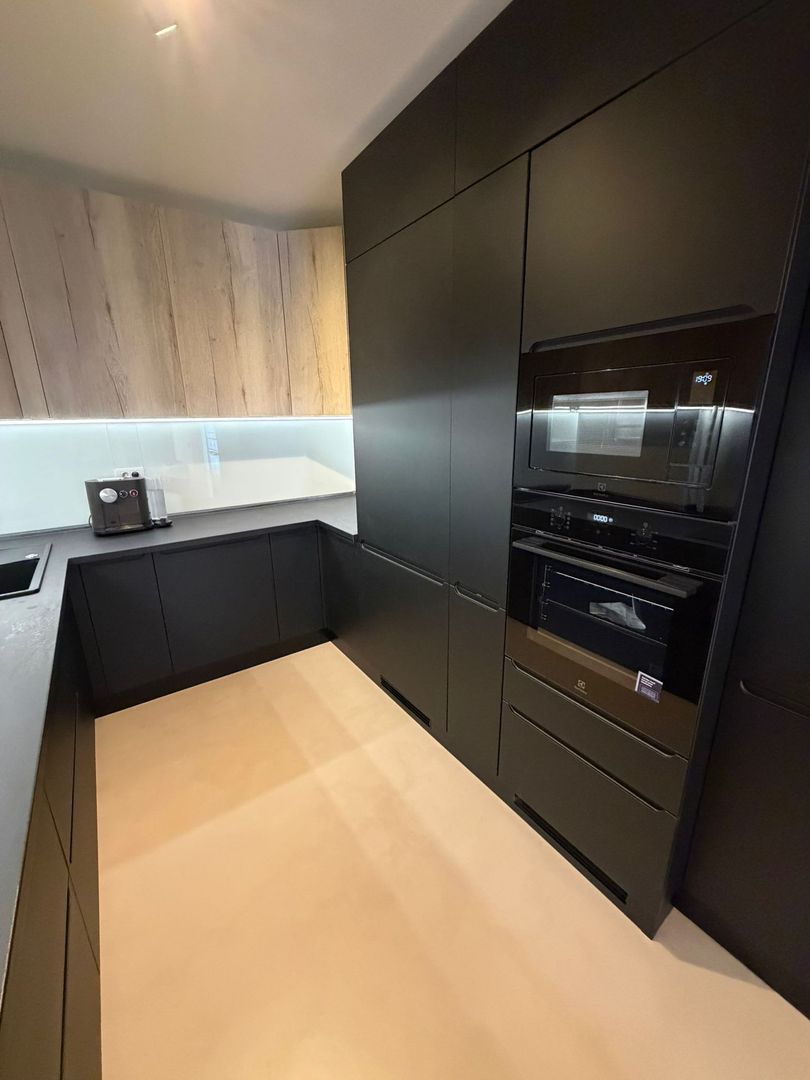 PREMIUM 4-ROOM APARTMENT | 169 SQM | HERĂSTRĂU | RENOVATED 2025 - imagine 3
