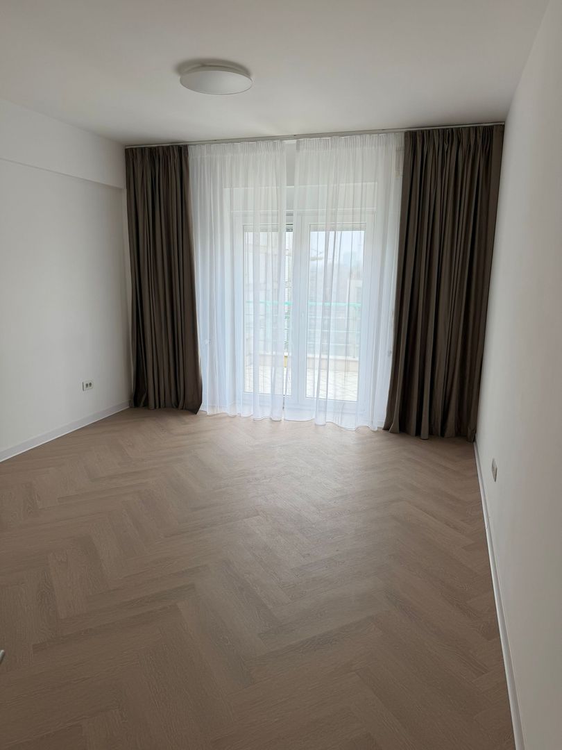 PREMIUM 4-ROOM APARTMENT | 169 SQM | HERĂSTRĂU | RENOVATED 2025