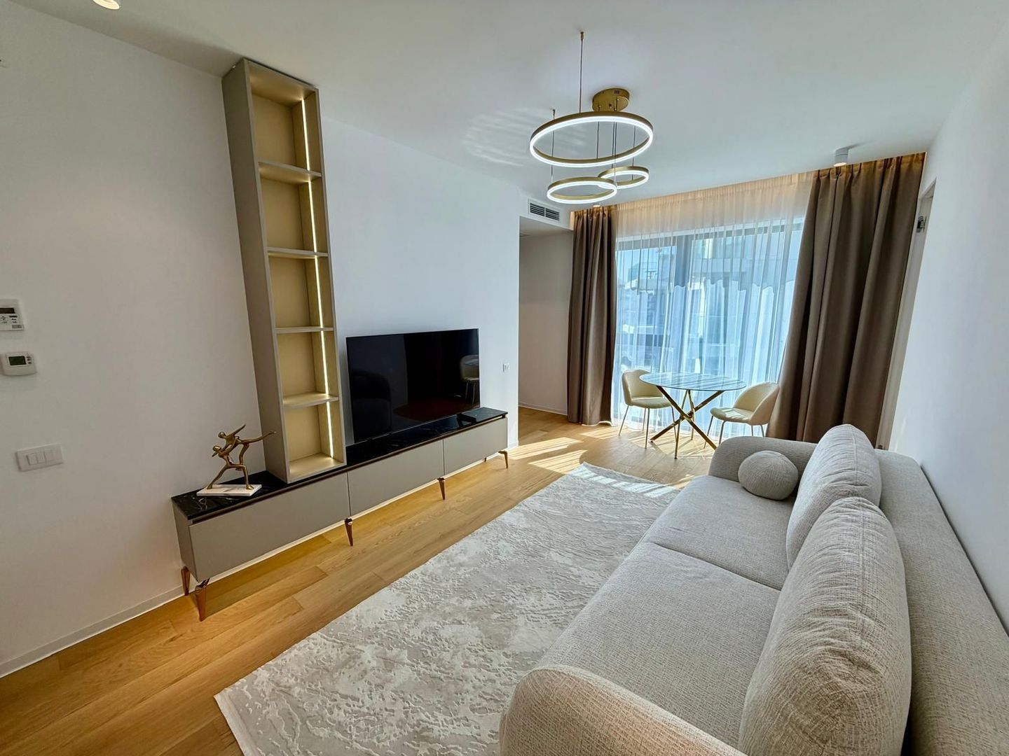 2 camere de inchiriat | zona Floreasca | prima inchiriere