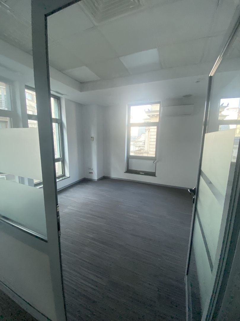 Birouri de închiriat | 503 mp | Piața Romană - 8/9