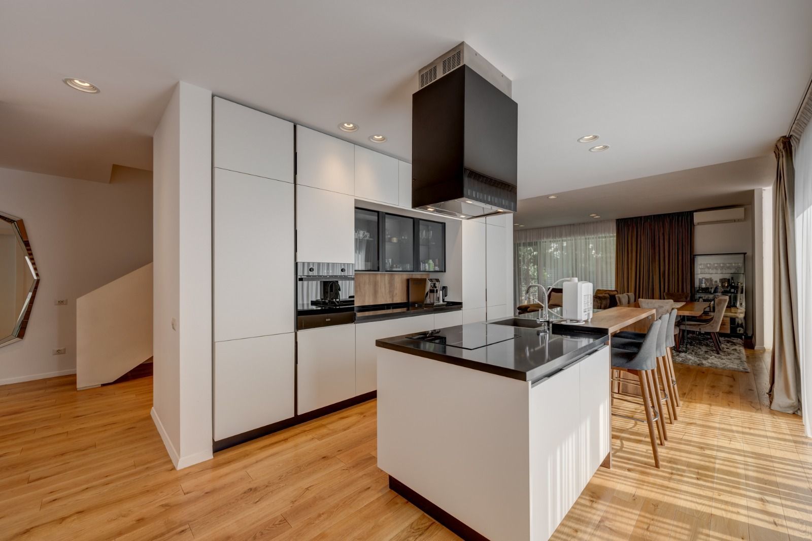 5-room villa for rent | Pipera | 255 sqm - 3/4