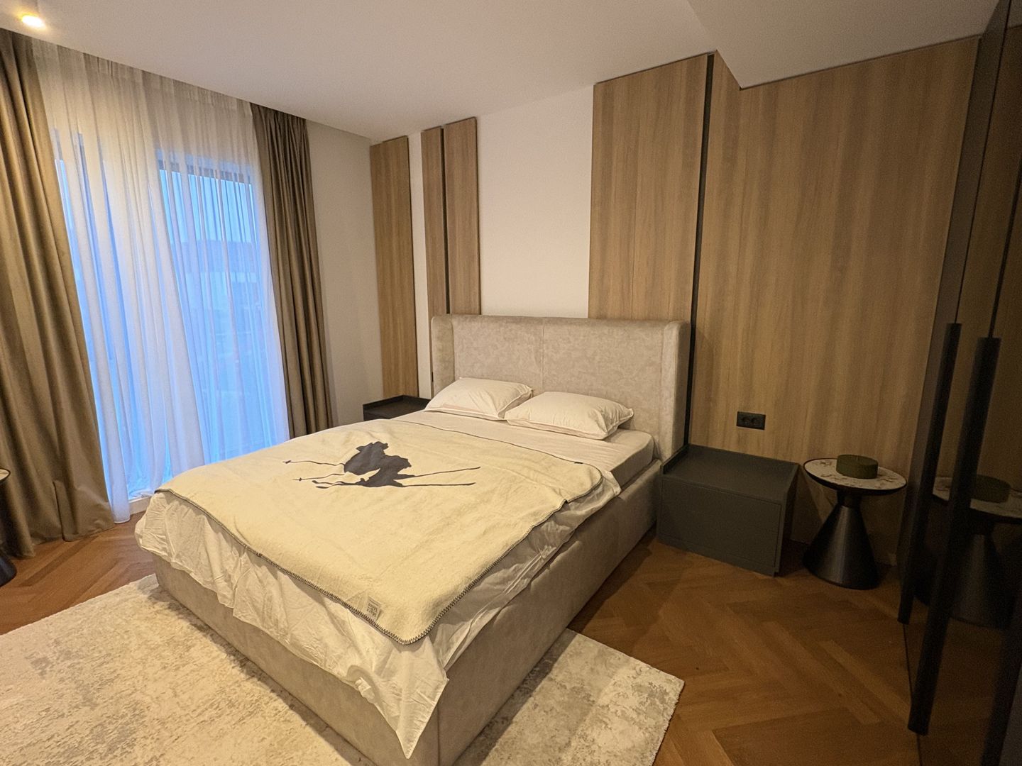 Luxury 4-room Villa - Tunari - 9