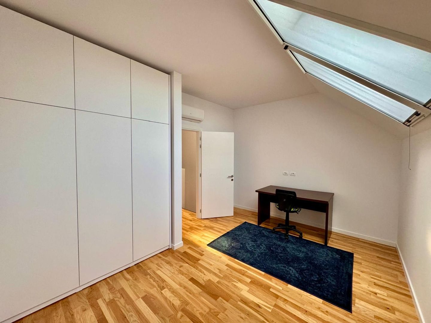 De inchiriat | Vila 5 Camere | Pipera | Ansamblu Privat