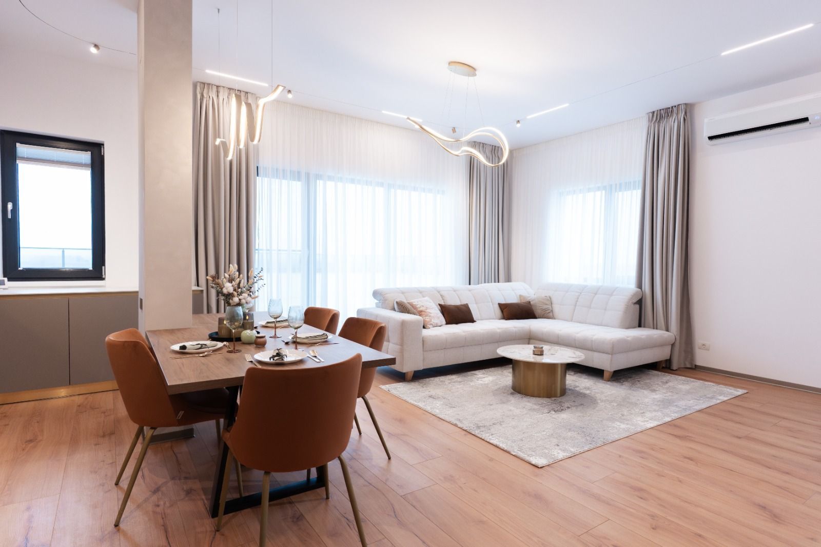 De Inchiriat | Apartament Tip Penthouse | 4 Camere | Tunari - Pipera