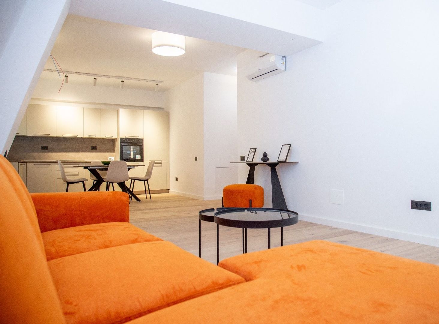 Apartament 3 camere de inchiriat zona Herastrau - 2/4