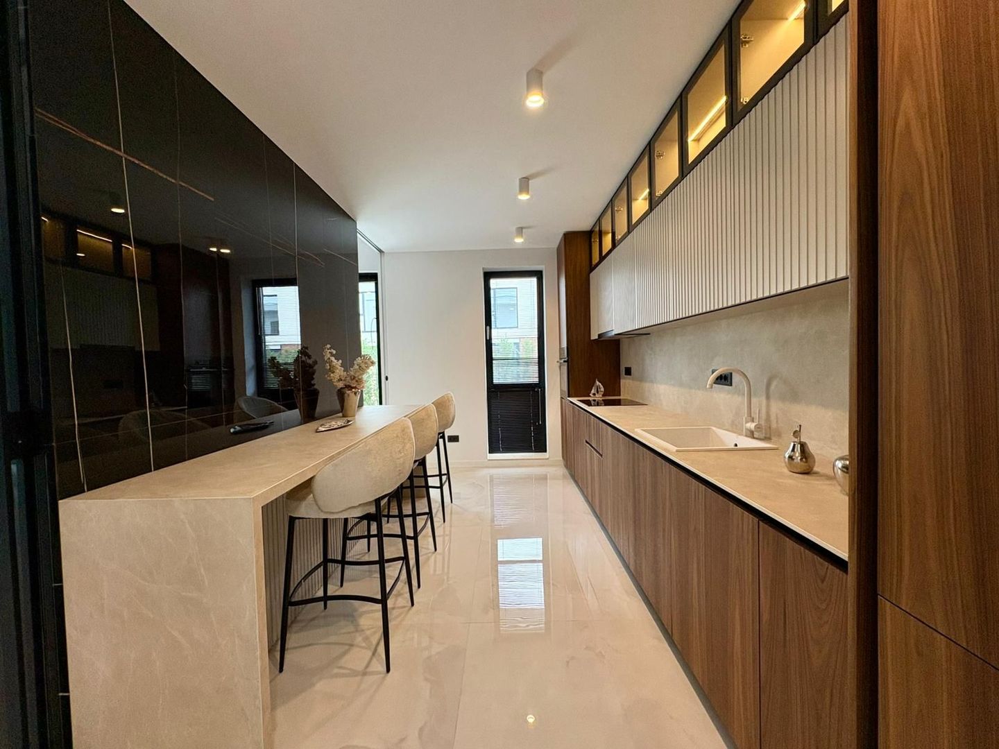 Luxury 4-room Villa - Tunari - 5