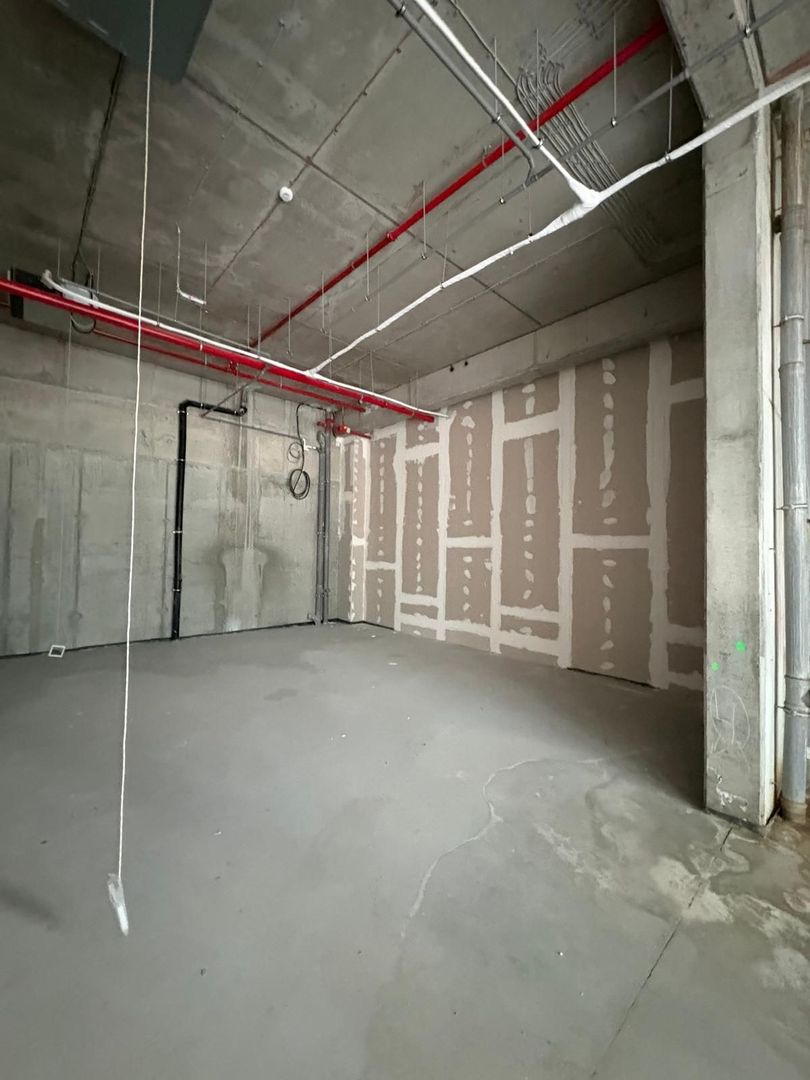 Spațiu comercial de închiriat – Parter - 3/4
