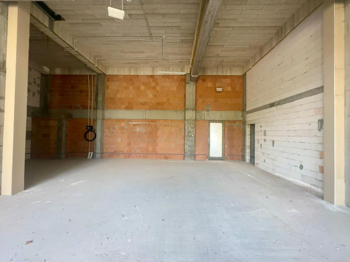 Spatiu de inchiriat | 398.7 mp | Fabrica de Glucoza