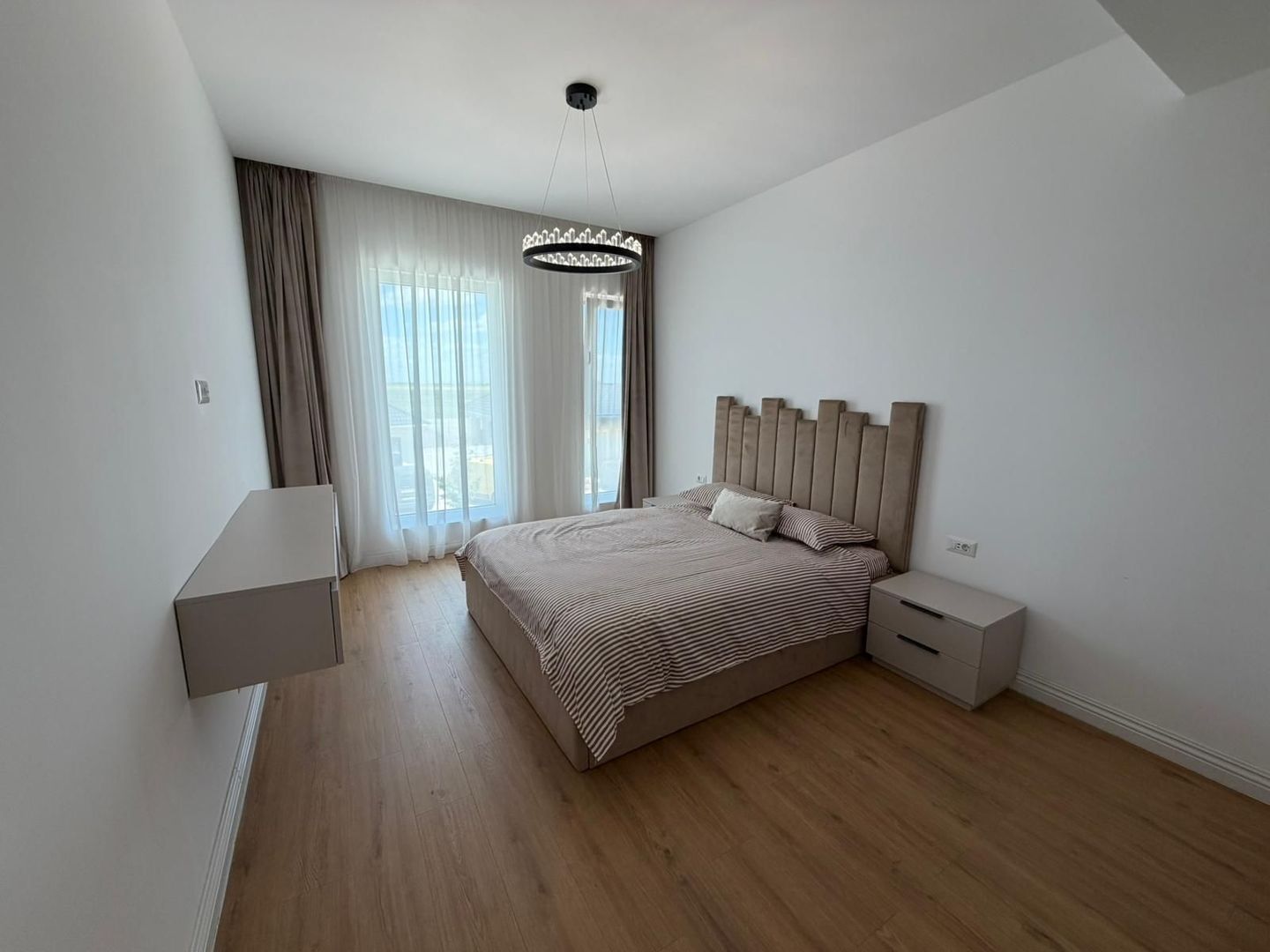 Vila napoletana | de inchiriat | 4 camere | zona Tunari | - 3/4