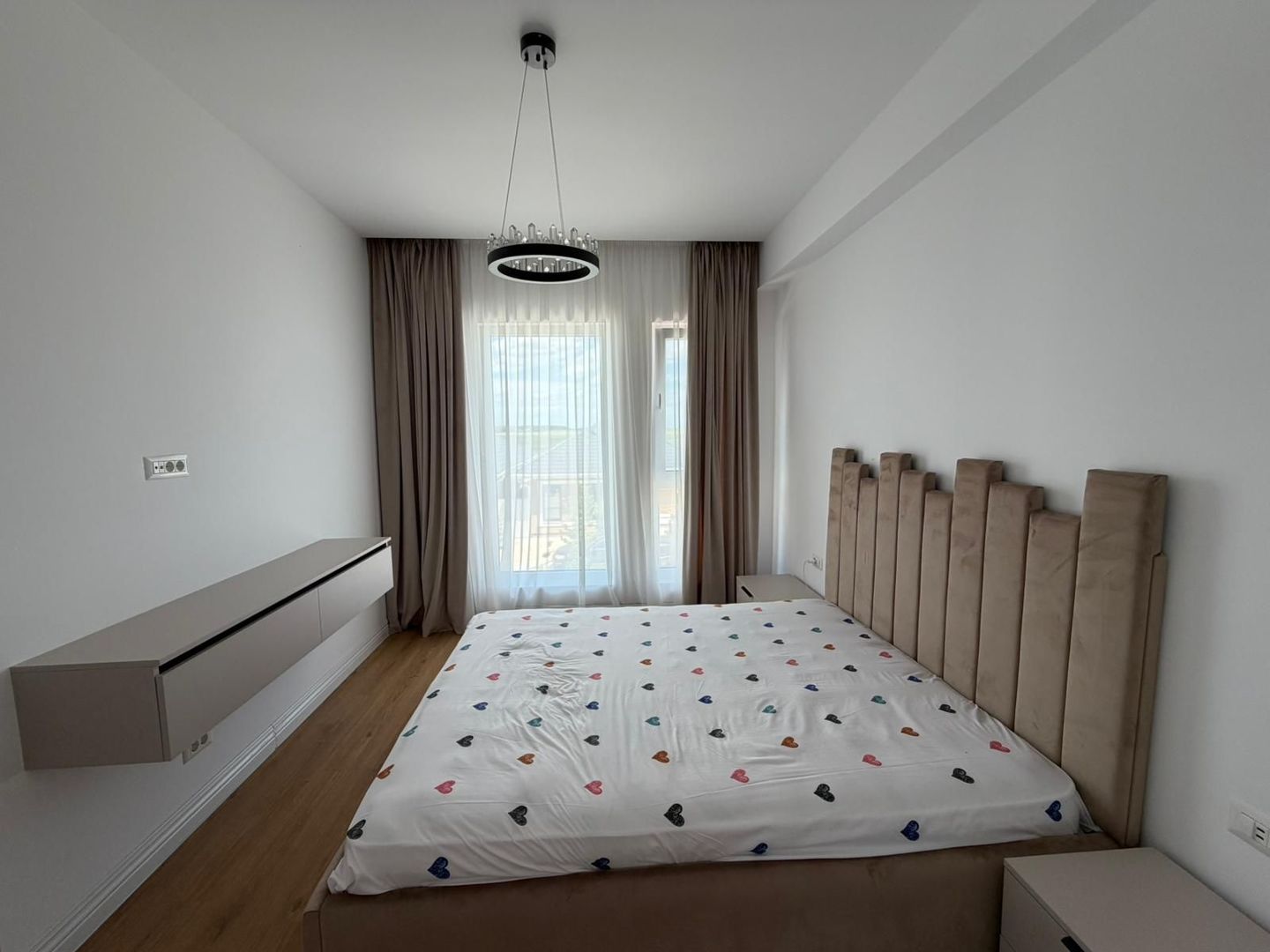 Vila napoletana | de inchiriat | 4 camere | zona Tunari |