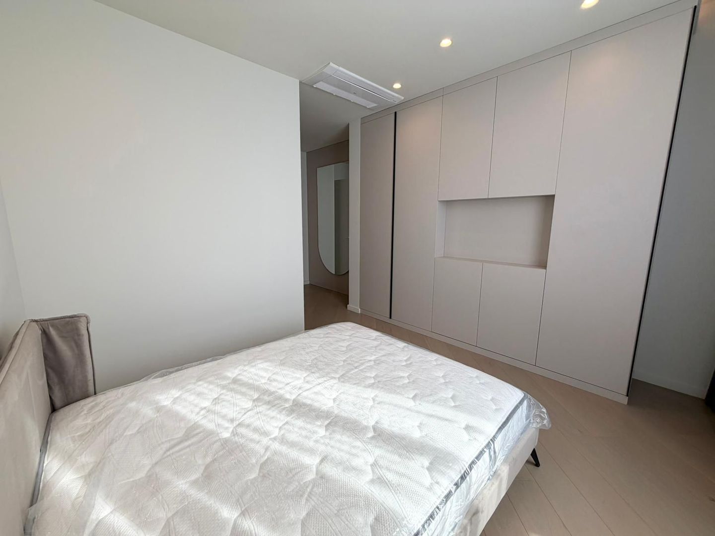 Penthouse 4 camere | De inchiriat | Aviatiei - 7/10