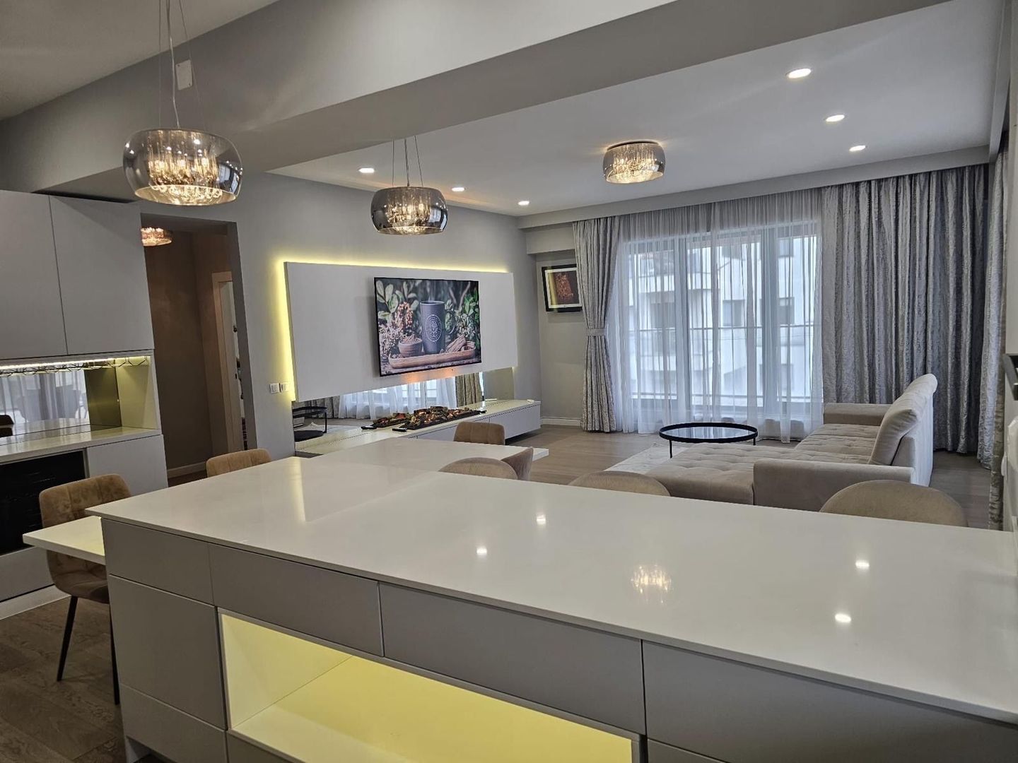 Apartament de închiriat cu 3 camere-PIPERA- terasă 95 mp - imagine 5