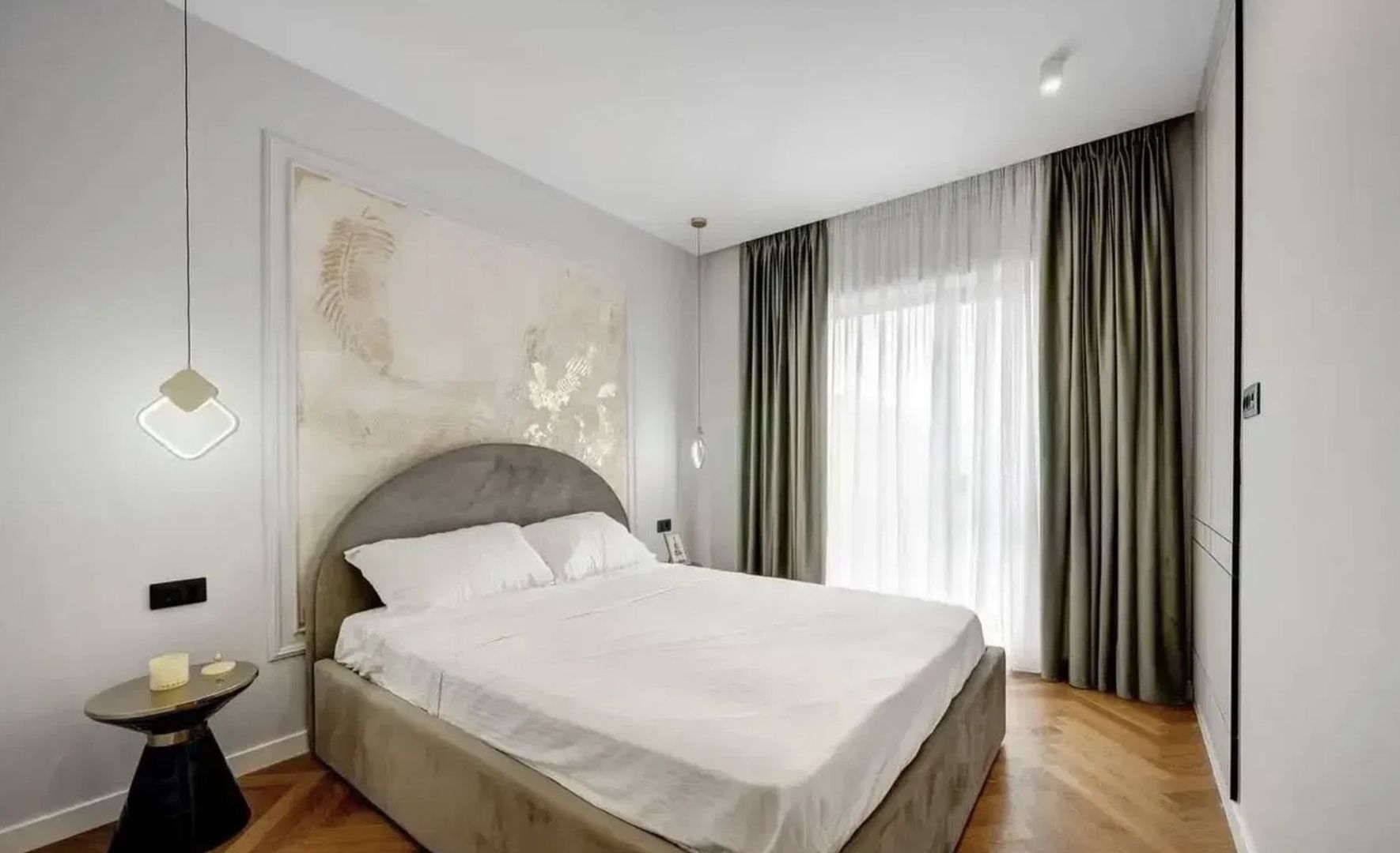 Premium 4-room Villa - Tunari - 1/4