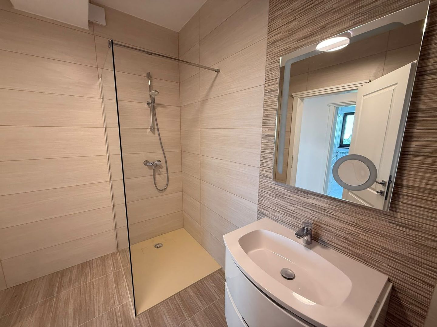 3-room apartment | 108 sqm usable area | 2 balconies | Premium finishes - 7
