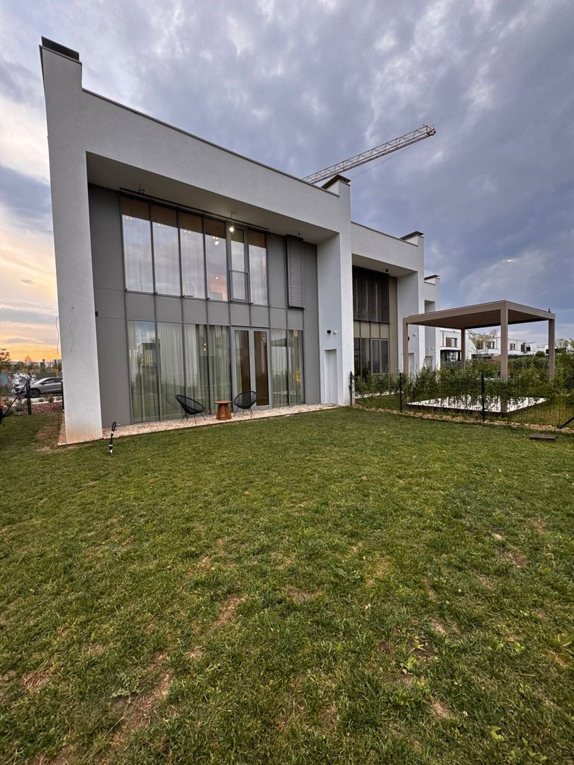 Smart villa with 4 rooms, Tunari – first rental - 13