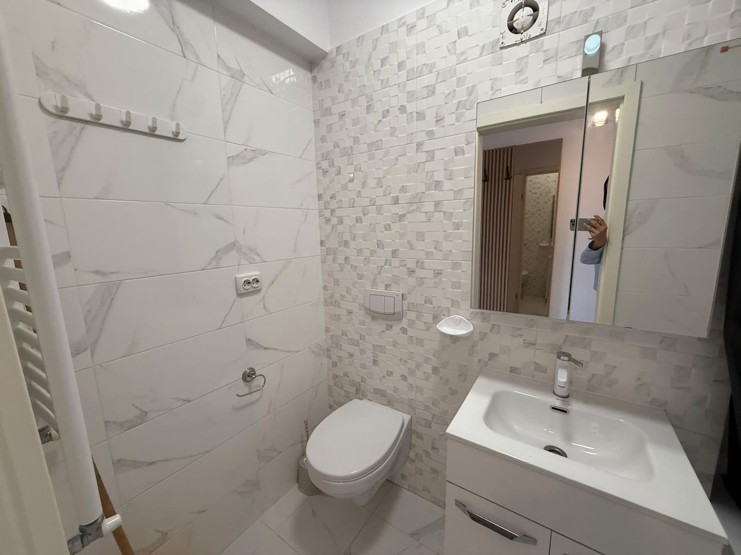 Apartament 2 camere decomandat | Vedere Lacul Grivița | Parcare