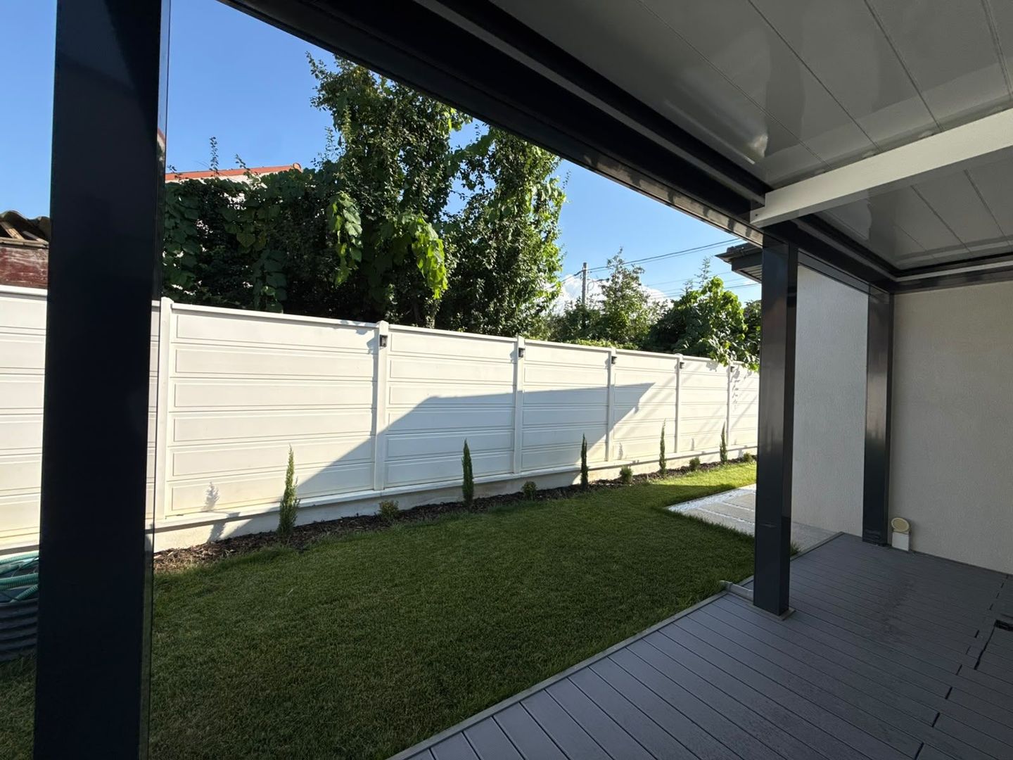 Casă individuală complet renovată | Design modern, tehnologie smart și