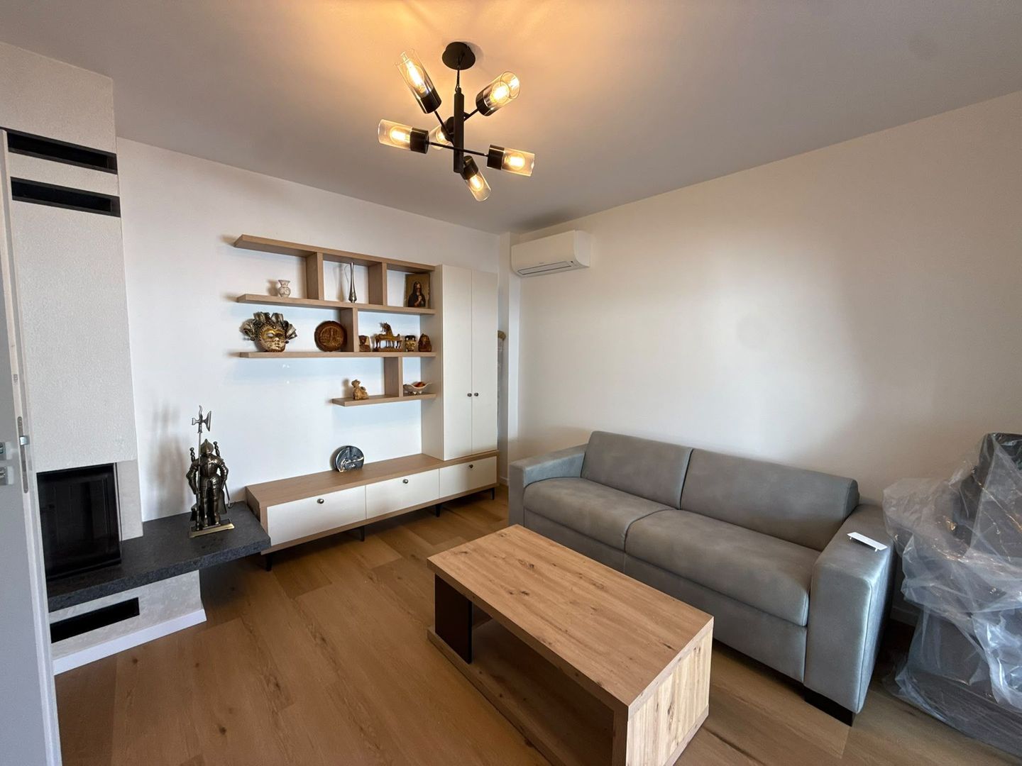 Casă individuală complet renovată | Design modern, tehnologie smart și - 2