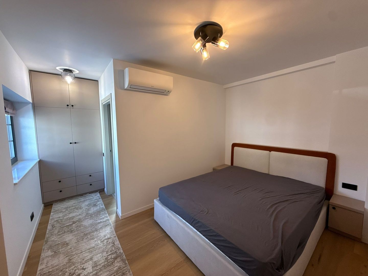 Casă individuală complet renovată | Design modern, tehnologie smart și