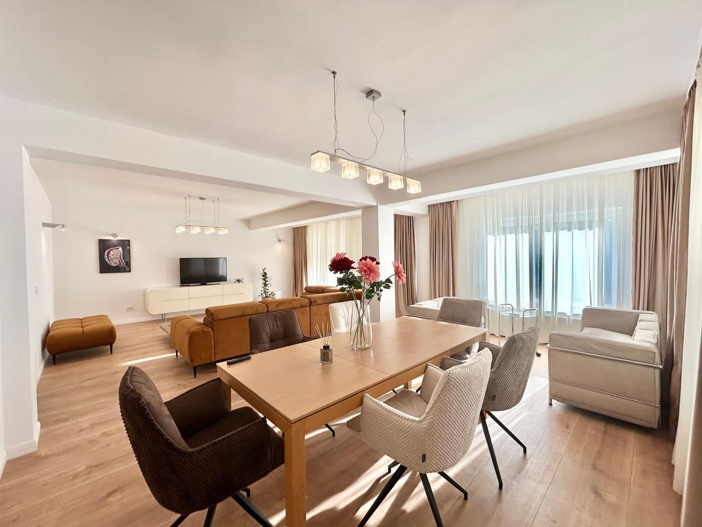 VILA 4 CAMERE | PIPERA | LUX