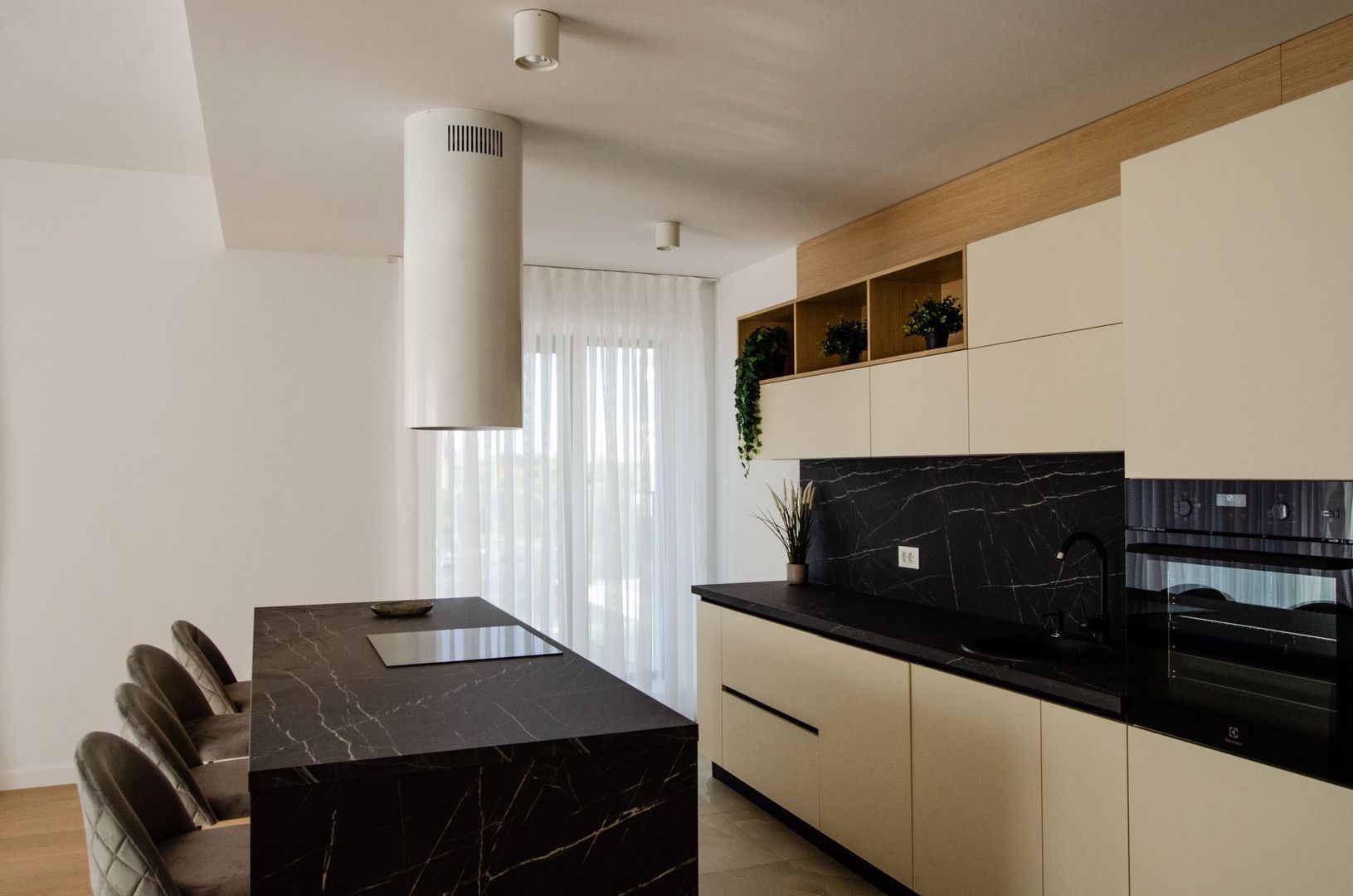 4 camere de inchiriat | zona Floreasca | prima inchiriere - 3/4