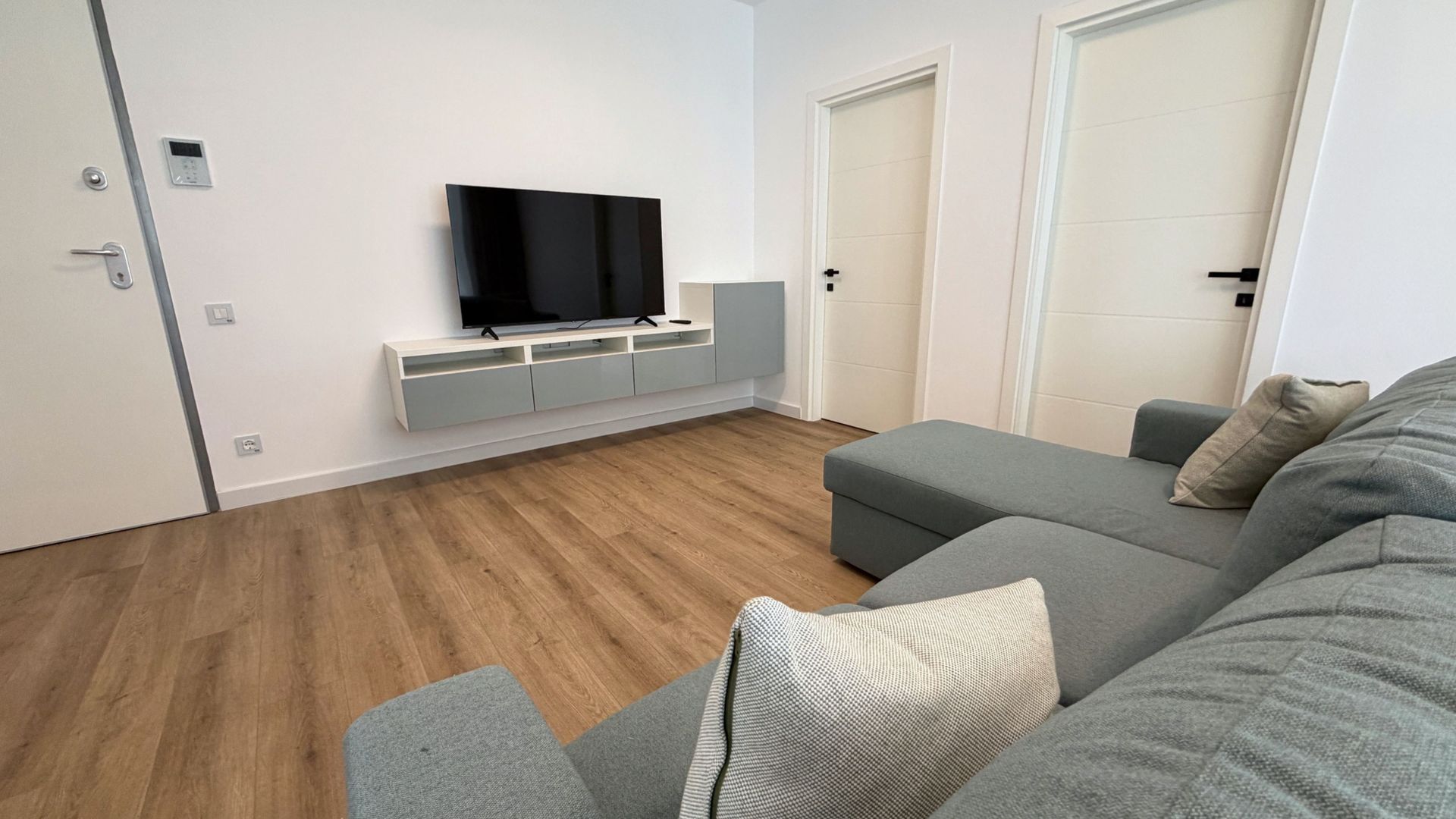 Apartament 3 camere de inchiriat- 80 mp- Pipera