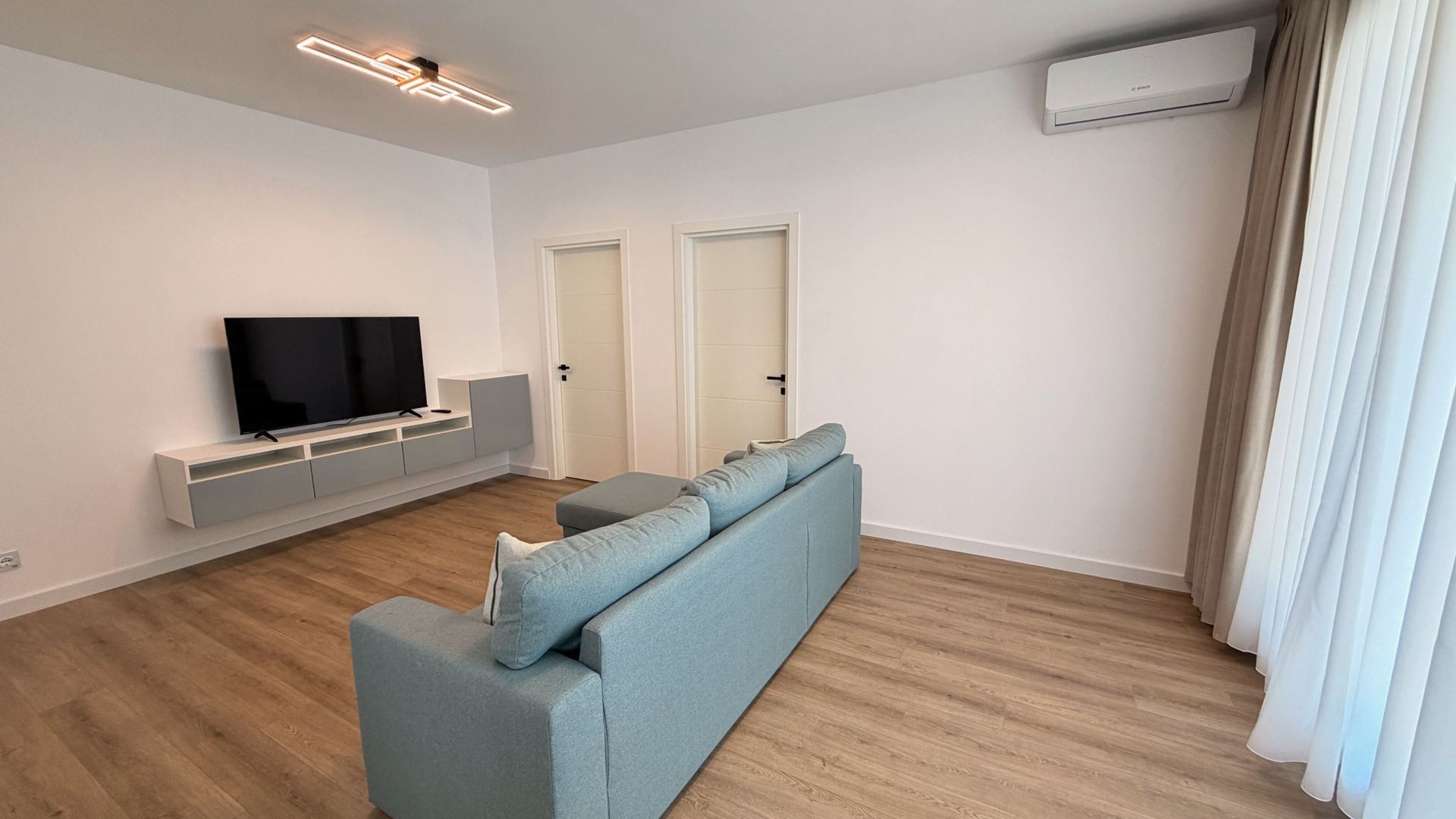 Apartament 3 camere de inchiriat- 80 mp- Pipera - 2