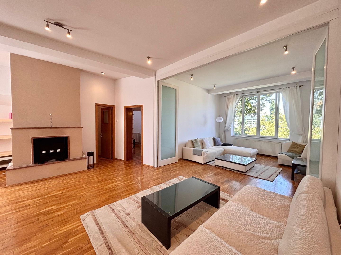 Apartament cu 3 camere de închiriat | Primaverii - 2