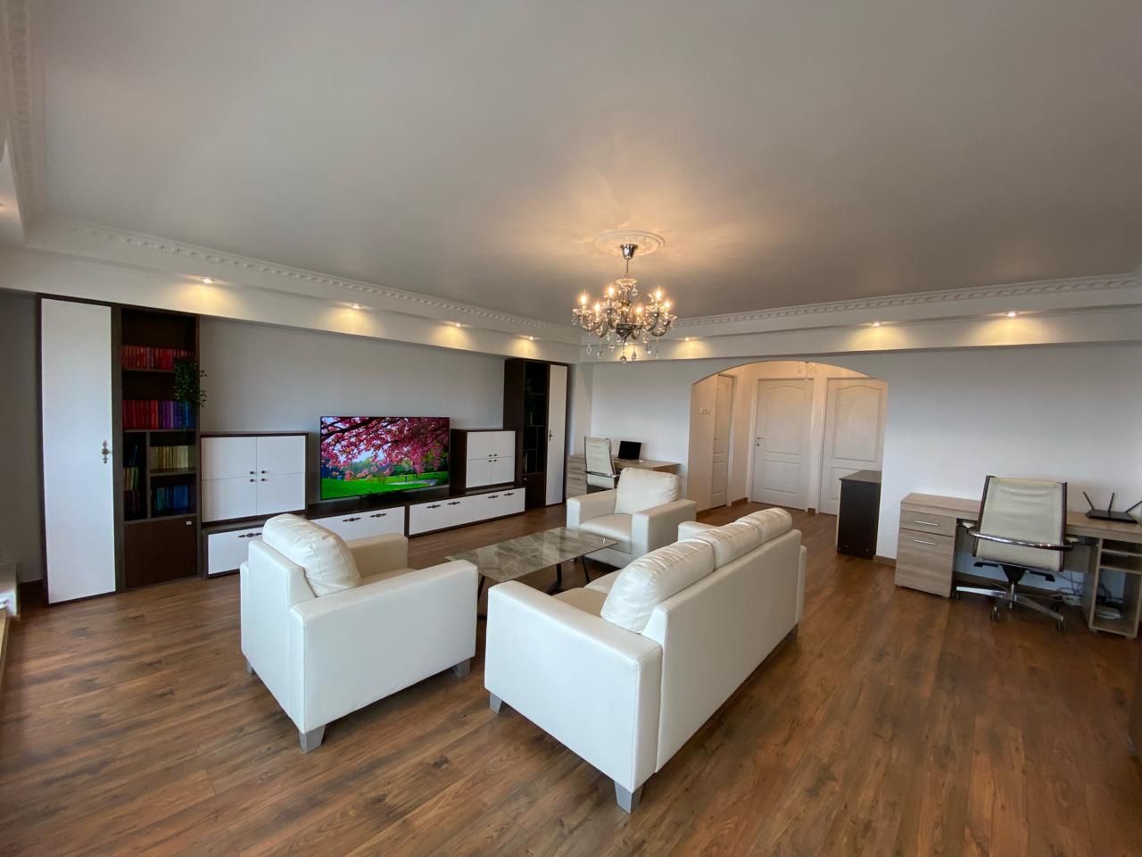Apartament 4 Camere Gorjului | Decomandat, Living Spațios - 2