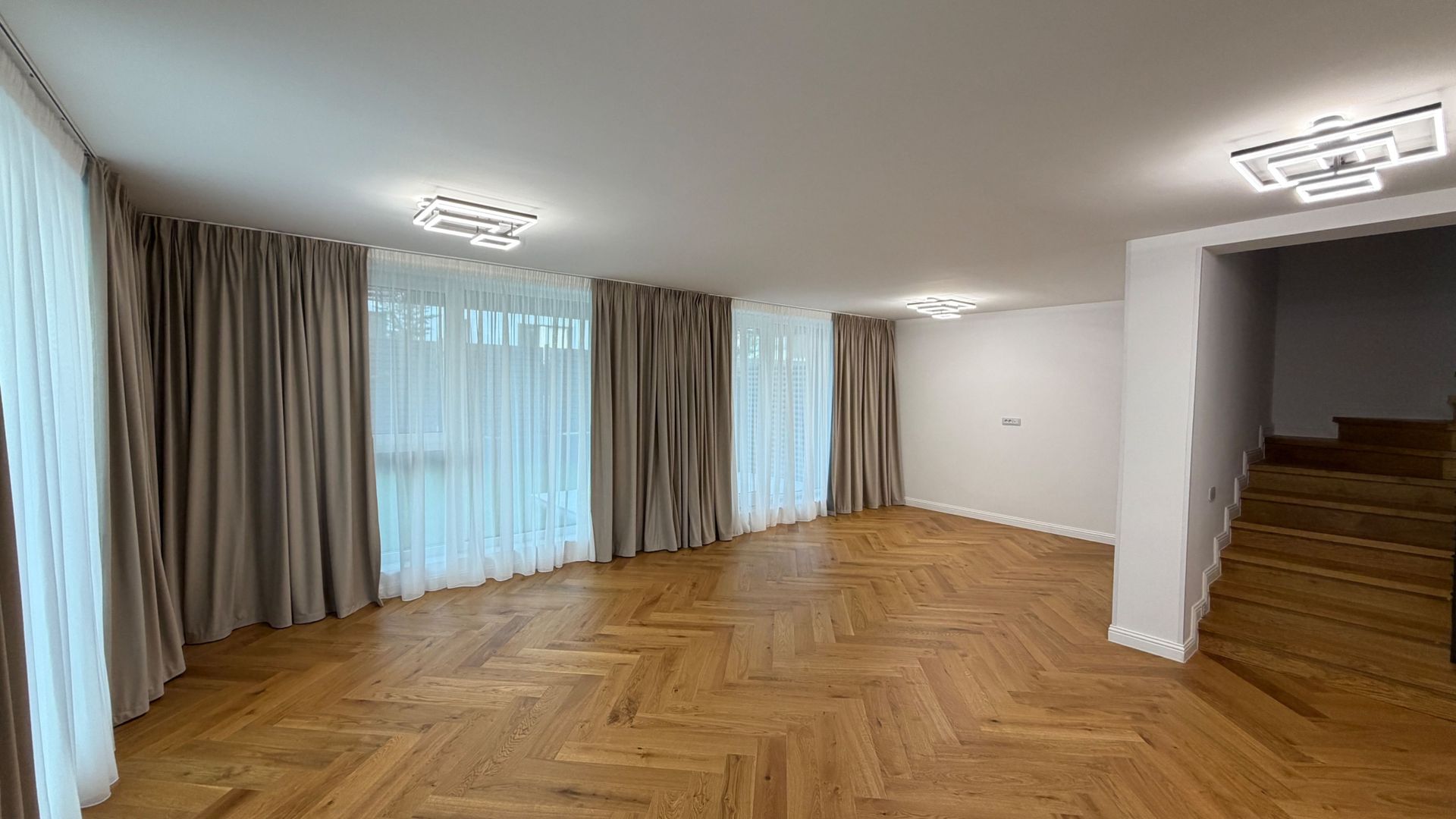 VILA MTM DE INCHIRIAT - PIPERA 3000 EURO - imagine 2