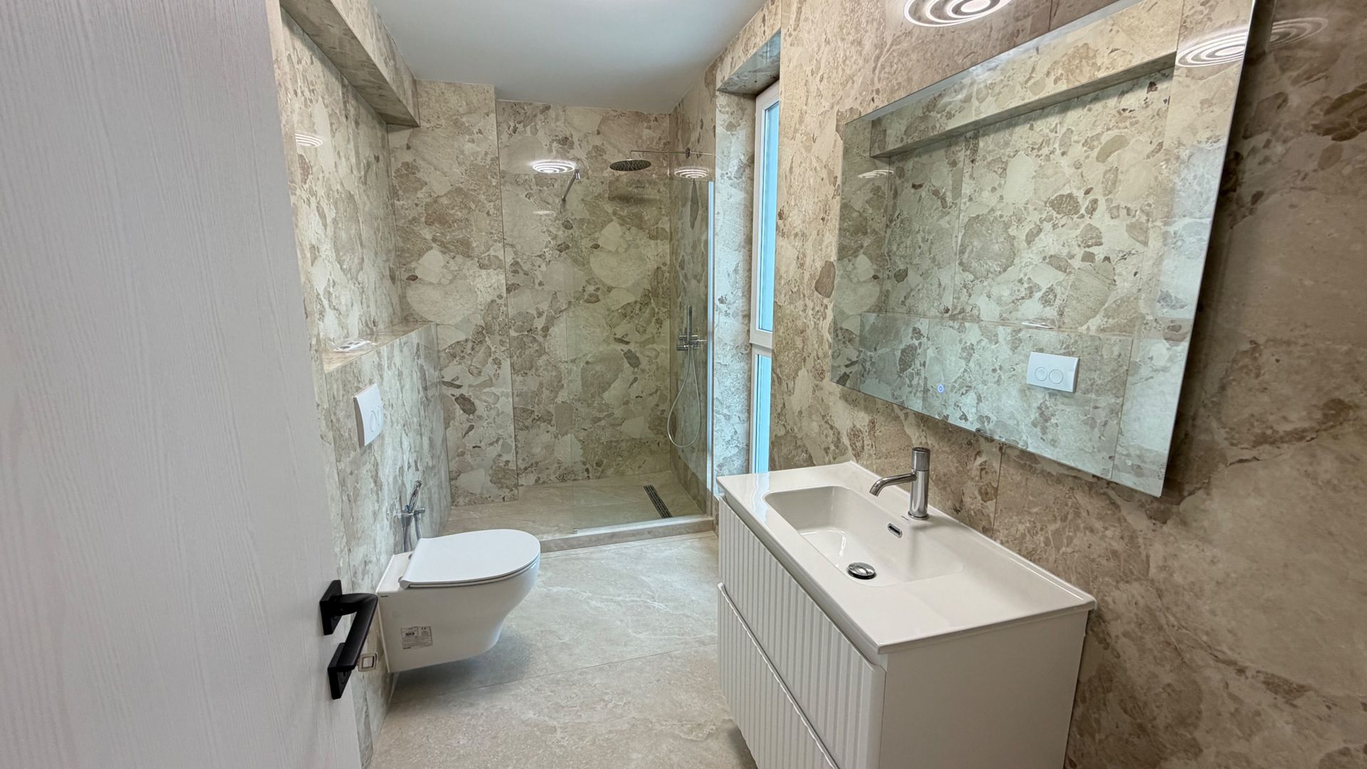 VILA MTM DE INCHIRIAT - PIPERA 3000 EURO - 20