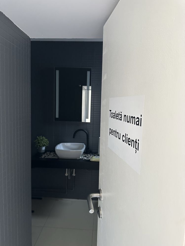 Spațiu Comercial de Închiriat 176 mp | Piața Victoriei - 10