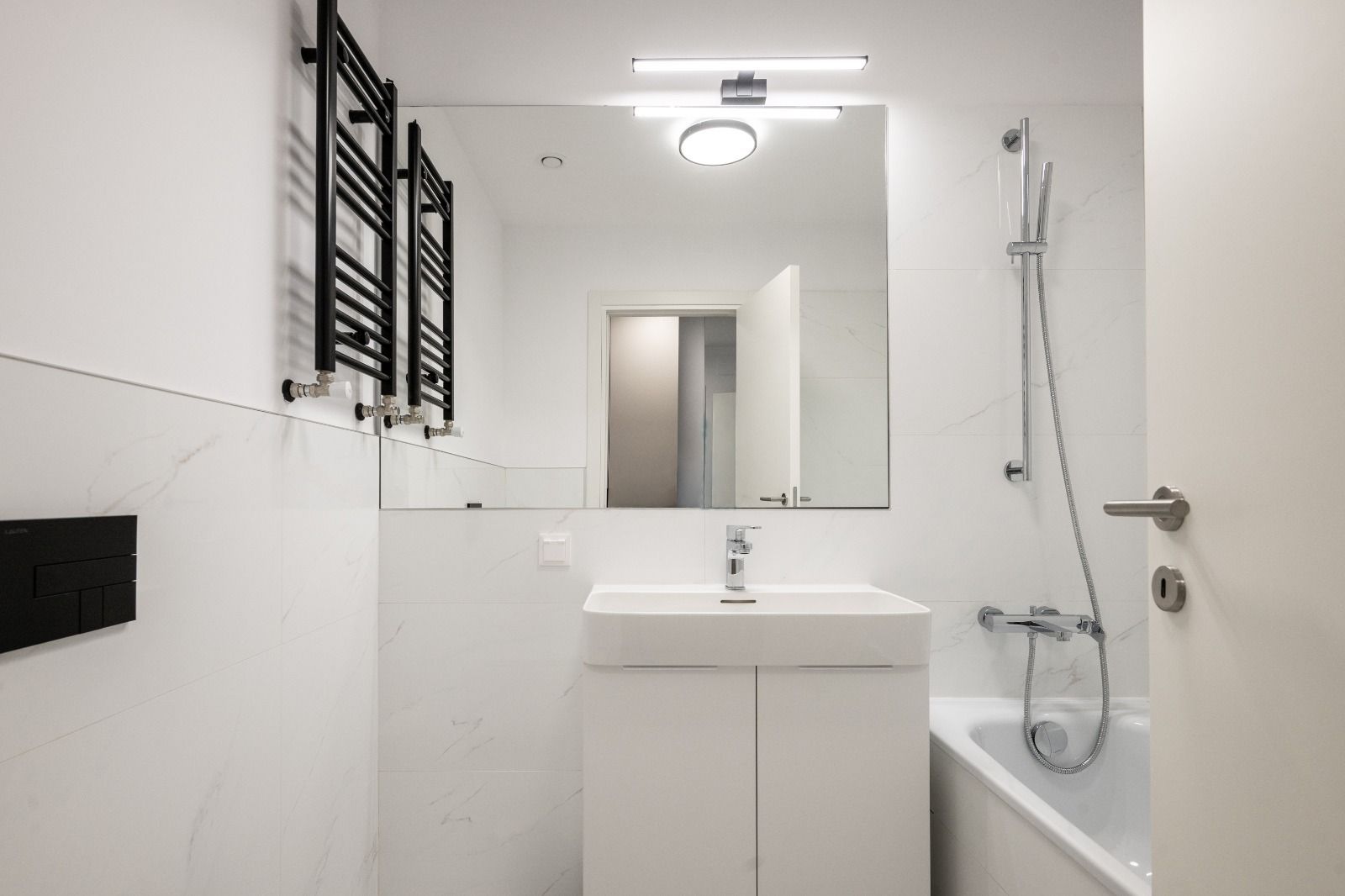 3-Room Apartment for Rent // Up-site // Parking Included // Spa - 16