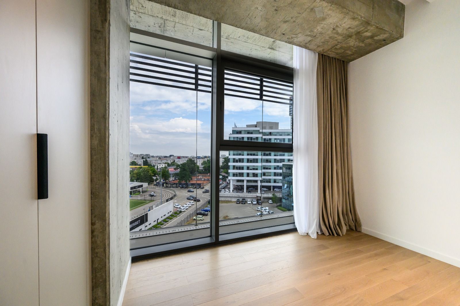 3-Room Apartment for Rent // Up-site // Parking Included // Spa - 10
