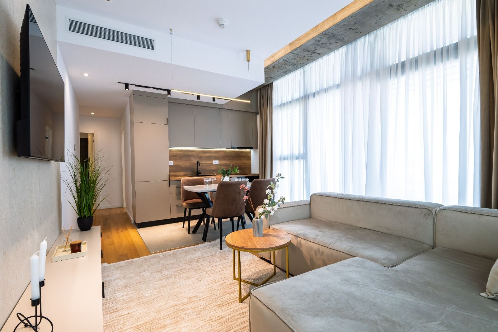 3-Room Apartment for Rent // Up-site // Parking Included // Spa