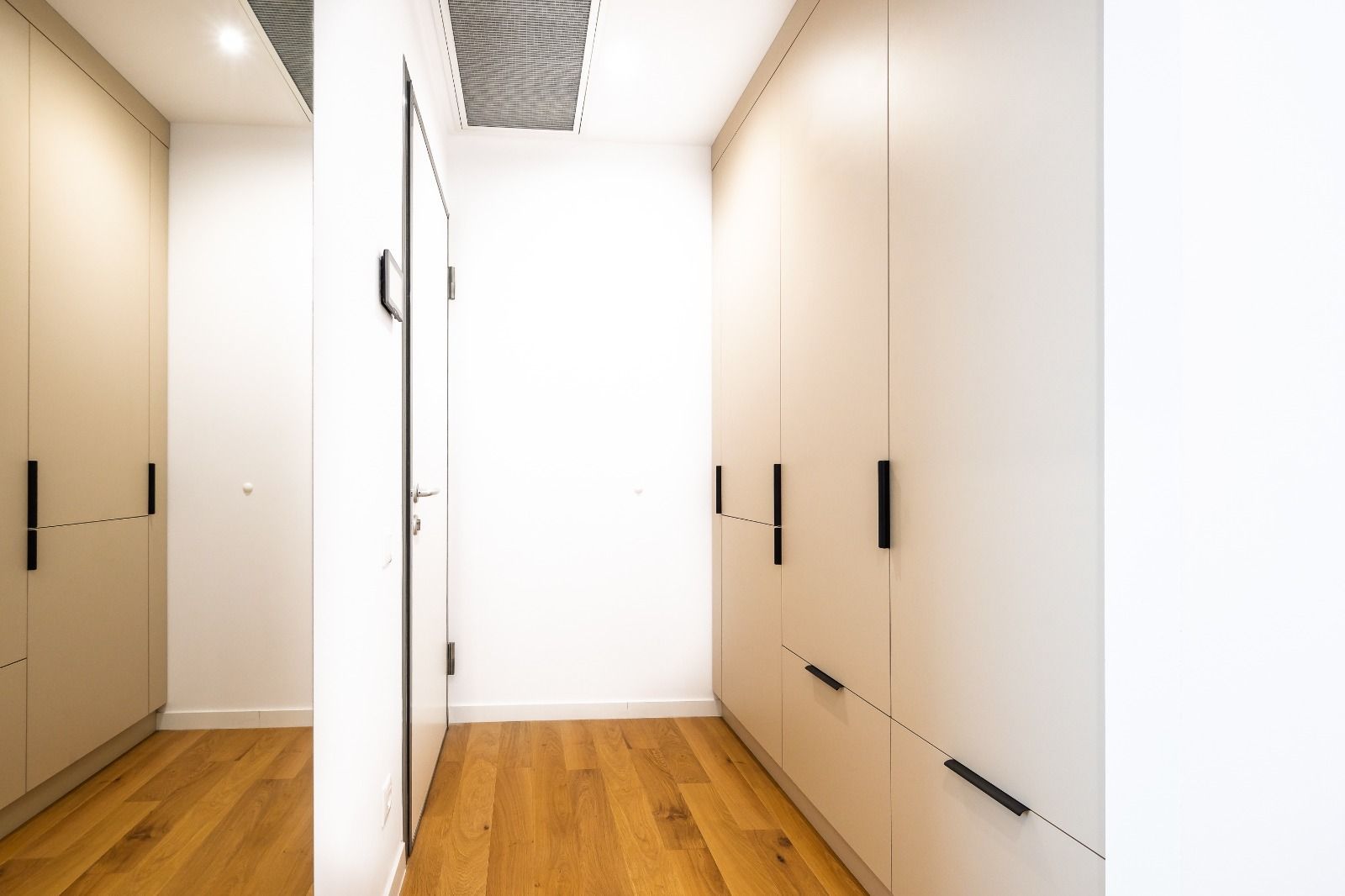 3-Room Apartment for Rent // Up-site // Parking Included // Spa - 7