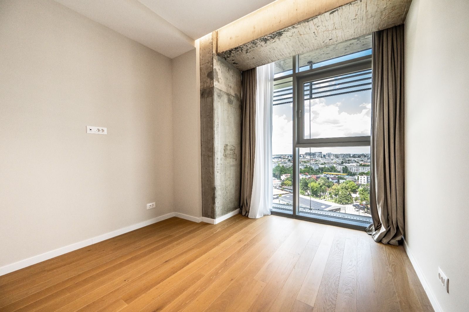 4-Room Apartment for Rent // Up-site // Parking Included // Spa - 15
