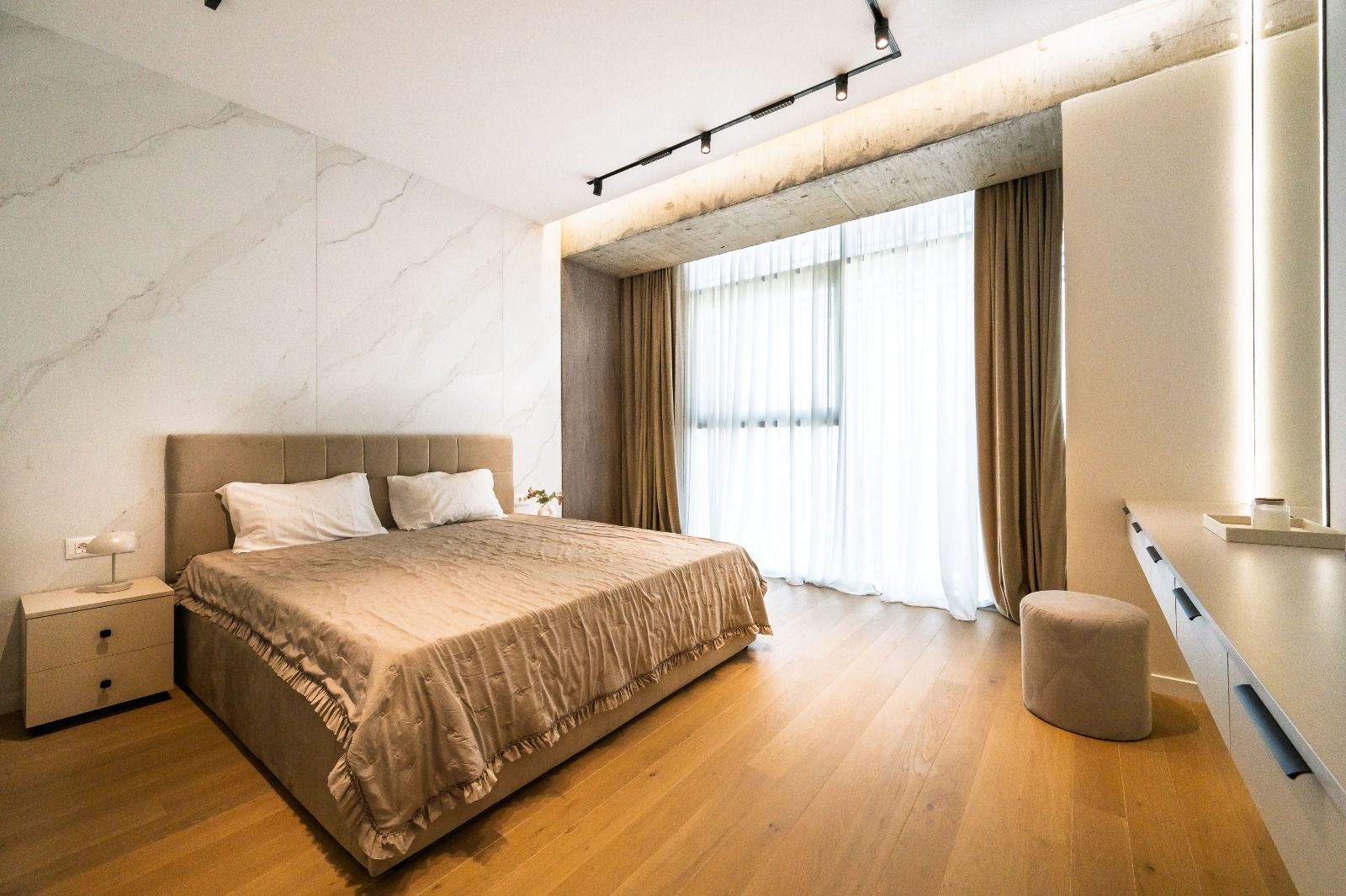 4-Room Apartment for Rent // Up-site // Parking Included // Spa - 21