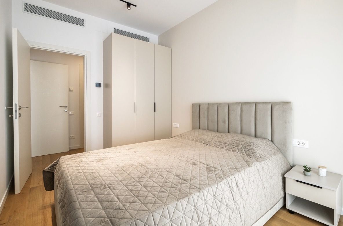 Upsite 2 camere / parcare inclusa/ acces piscina