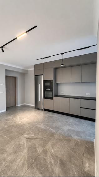 Apartament - 3 camere, 214 mp | Prima închiriere - 3/13
