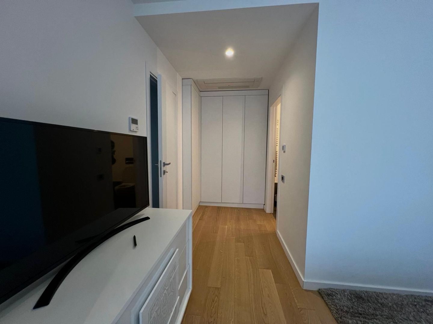 Apartament superb 3 camere in zona Aviatiei 2 locuri de parcare! - 4